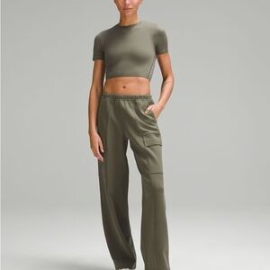 Lululemon Cotton-Blend Double-Knit Mid-Rise Cargo Pant army green